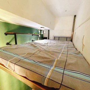 油麻地宝翠大厦01室C/D房-限男生，油麻地地铁上盖，近医院市场，四大校全部15分钟内通勤
