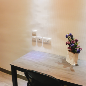 湾仔站20米轩尼诗道焕然楼studio168-4D，港大通勤15分，交通生活便利装修豪华