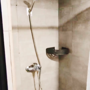 湾仔站20米轩尼诗道焕然楼studio170-1C，港大通勤15分，交通生活便利装修豪华