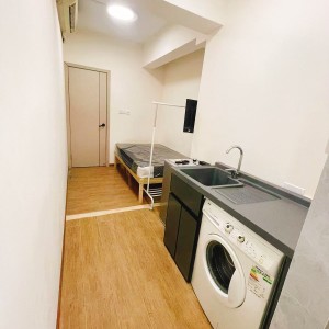 铜锣湾崇兰大厦A室C房studio-3分钟到时代广场，18分钟到港大，距铜锣湾站200米