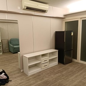 中环铁行里4号一室一厅整租，港大8分钟通勤，距中环站200米，大客厅卫浴干湿分离