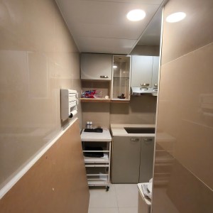 旺角弼华大厦D室D/E房-限女生，太子旺角双站5分钟可达，都会城大浸会均15分钟内通勤
