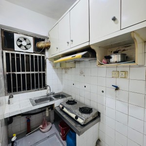 塘尾福华街26号单间b房-限男生，太子深水埗双站环绕，城市浸会通勤12分