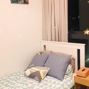 何文田晋汇独栋学生公寓3楼带露台B房-何文田站步行5分，都会步行15分小巴10分，理工步行20分巴士10分