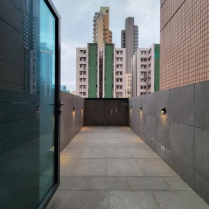 何文田晋汇独栋学生公寓3楼带露台C房-何文田站步行5分，都会步行15分小巴10分，理工步行20分巴士10分