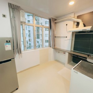 礼智大厦Studio2号房，港铁15分直达港大， 铜锣湾地铁站步行3分