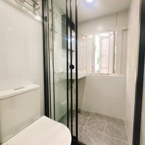 深水埗玉泉楼B室D房studio，深水埗步行3分，城大浸会15分到达，都会18分可达