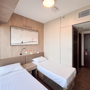 土瓜湾智汇轩（启德）酒店海景房，理工地铁直达，土瓜湾站步行5分，电梯洋楼尽享舒适生活
