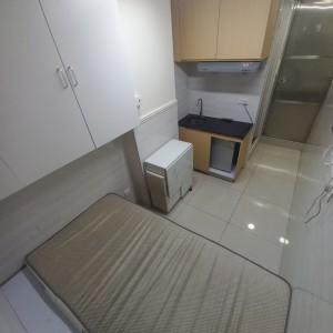 上环德辅道中studio106室，上环站步行1分，港岛线直达港大仅需5分，周边生活设施丰富