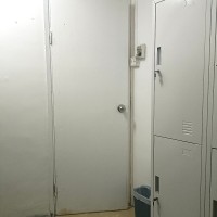 香港荃灣三陂坊安安大楼男生宿舍