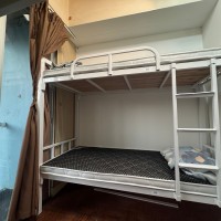 观塘协和街仁富大厦女生宿舍，三室双卫有客厅带阳台