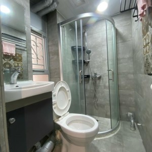 尖沙咀龙记大厦5楼A室B房studio-巴士到理工仅需4分！步行仅需700米！天花板级别的双校可选