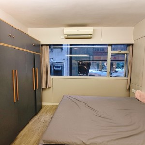中环铁行里4号一室一厅整租，港大8分钟通勤，距中环站200米，大客厅卫浴干湿分离