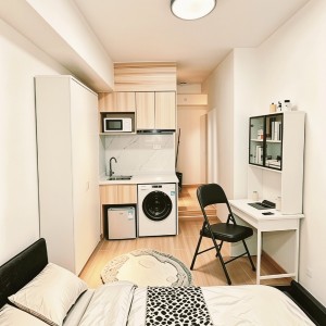 港岛铜锣湾合宜大厦476号精品StudioC房，港大通勤20分，理工通勤11分，三分即达铜锣湾站！尽享黄金地段优越性