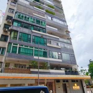 铜锣湾美亚美大厦StudioE房，电梯洋楼超绝海景房，步行3分直达铜锣湾站，港大通勤22分，理工巴士直达通勤20分