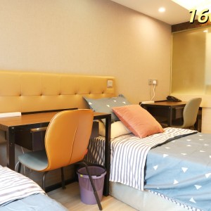 油麻地弥敦道485号N3公寓精致双人间08号，旺角站油麻地站双站环绕，理工巴士9分直达，城大浸会4站地铁，专业电梯大窗学生公寓