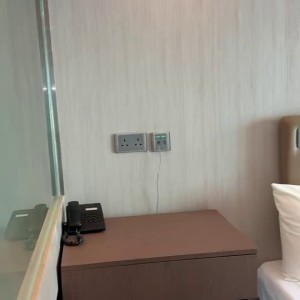 油麻地弥敦道485号N3公寓双人间07房，旺角站油麻地站双站环绕，理工巴士9分直达，城大浸会4站地铁，专业电梯大窗学生公寓