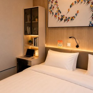 土瓜湾智汇轩（启德）酒店城景房，理工地铁直达，土瓜湾站步行5分，电梯洋楼尽享舒适生活