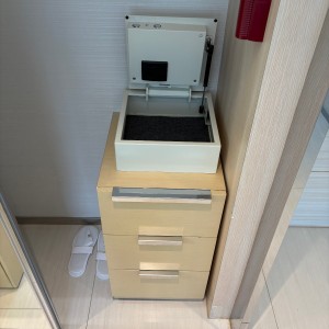 富荟上环酒店超大单人间，上环站步行5分，港大通勤地铁5分，演艺学院地铁7分，尊享健身房露天休息区