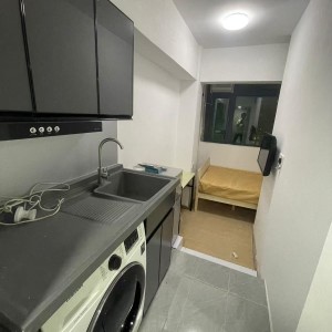 铜锣湾霎东街49号一楼B房studio-毗邻时代广场，铜锣湾地铁站A口步行2分，港大通勤20分