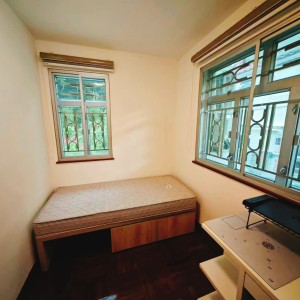 大埔赤泥坪村26C号1楼B室，仅限男生，中大步行11分，步行5分就有小巴站