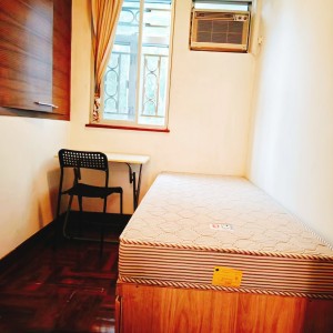 大埔赤泥坪村26C号1楼D室，仅限男生，中大步行11分，步行5分就有小巴站