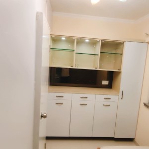 马鞍山中心1座9楼E室E房，仅限男生，马鞍山地铁站步行1分，中文大学全程20分，电梯洋房居住舒适