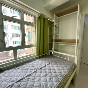 太子广东道港宝大厦悦居公寓1楼单间，太子站4分，旺角站5分，城大浸会通勤20分内，带独立大阳台