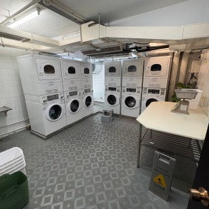 沙田丽豪酒店28平超豪华单人间，河景电梯洋房舒适型酒店，步行6分即达沙田围站，恒生大学小巴16分，中文大学通勤20分，城大浸会通勤23分