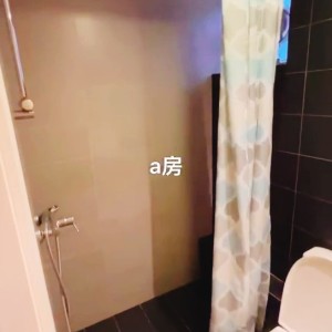 九龙太子西洋菜南街222号独卫单间A房，太子站步行2分，旺角东步行8分，浸会城大通勤15分，带衣帽间