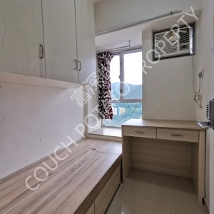 新界粉岭名都2座21G室3号房女生单间，高级住宅下楼即是粉岭站，17分钟即可搭乘中大校巴，15分钟即达深圳