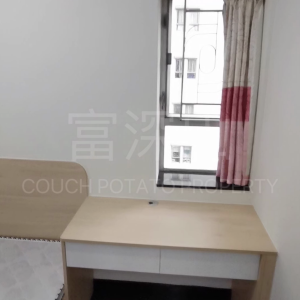 新界粉岭中心B507室1号房女生单间，电梯私人屋苑，东铁线3站到中文大学校巴点，14分钟到深圳口岸