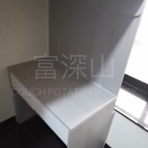 新界粉岭中心B507室4号/5号房女生双人间床位，电梯私人屋苑，东铁线3站到中文大学校巴点，14分钟到深圳口岸