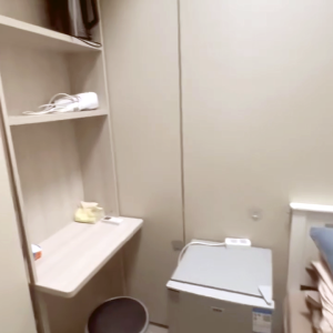 旺角道28号独卫studioF房，拎包入住，旺角站步行3分，旺角东步行4分，九龙4校15分钟通勤