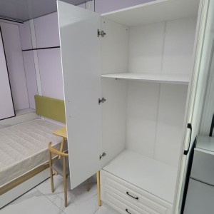 尖沙咀海景大厦6楼前座E房studio，尖沙咀站步行5分，尖东站步行2分，理工步行12分即达