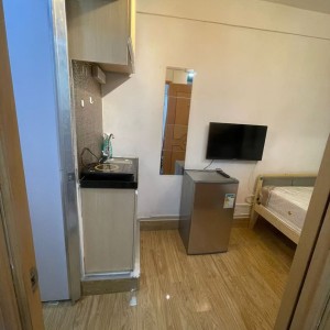 香港岛铜锣湾加路连山道加路连大楼7楼13A室3号房studio，步行4分到铜锣湾站，演艺学院仅需1站，港大港铁10分直达
