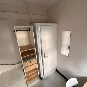 油麻地上海街KOPI339学生公寓B2/B3/C2/C3房单人间，油麻地地铁站步行3分，理工西九龙校区步行10分，都会通勤17分