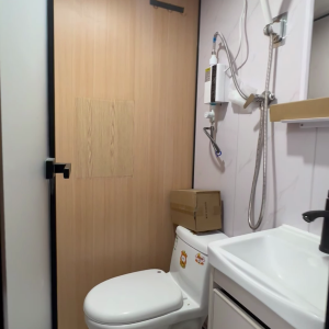 油麻地上海街KOPI339学生公寓D1/D2/D3舒适双人房，油麻地地铁站步行3分，理工西九龙校区步行10分，都会通勤17分