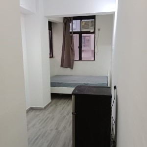 油麻地砵兰街43号5楼C房studio，油麻地地铁上盖，城大浸会3站即达，九龙四校通勤20分内