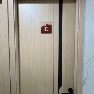 尖沙咀海景大厦整层学生公寓studioE房-理工步行10分，都会大学巴士+步行17分，尖沙咀地铁5分