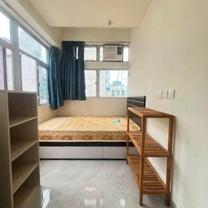尖沙咀安联大厦B室C房studio,步行3分进尖沙咀站出口，理工步行10分即达，都会搭乘巴士17分到校