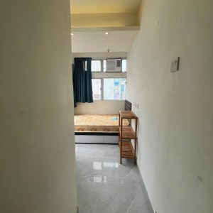 尖沙咀安联大厦B室C房studio,步行3分进尖沙咀站出口，理工步行10分即达，都会搭乘巴士17分到校