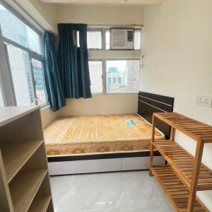 尖沙咀安联大厦B室C房studio,步行3分进尖沙咀站出口，理工步行10分即达，都会搭乘巴士17分到校