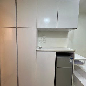 湾仔轩尼诗道昌业大厦354房B室studio，湾仔铜锣湾双站在侧，演艺学院11分通勤，港大17分即达