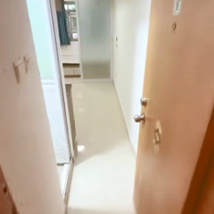 佐敦文苑街文苑中09室C房，一房一厅空间宽敞，柯士甸步行4分，佐敦站步行6分，都会大学通勤15分，理工1站直达，城大浸会通勤20分内