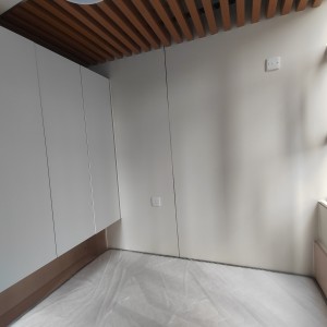 荃湾杨屋道studioE6房，步行6分到屯马线，步行8分到荃湾站，楼下巴士众多