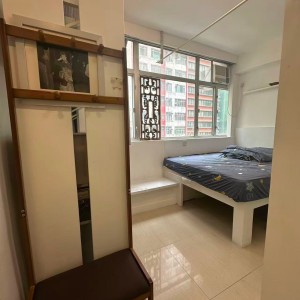 铜锣湾轩尼诗道胜华楼A室C房studio，港大演艺地铁直通，电梯洋楼配独卫洗衣机，半年起租