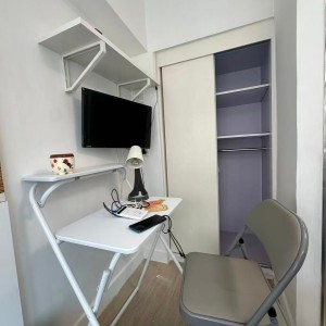 铜锣湾轩尼诗道胜华楼A室C房studio，港大演艺地铁直通，电梯洋楼配独卫洗衣机，半年起租
