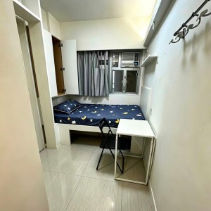 铜锣湾轩尼诗道胜华楼A室D房studio，港大演艺地铁直通，电梯洋楼配独卫洗衣机，半年起租