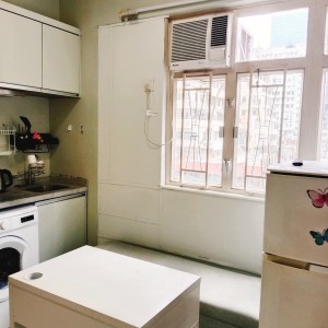 铜锣湾凤鸣大厦H房D室studio，步行1分进铜锣湾站，港大5站直达免爬楼，一室一厅配干湿分离卫浴
